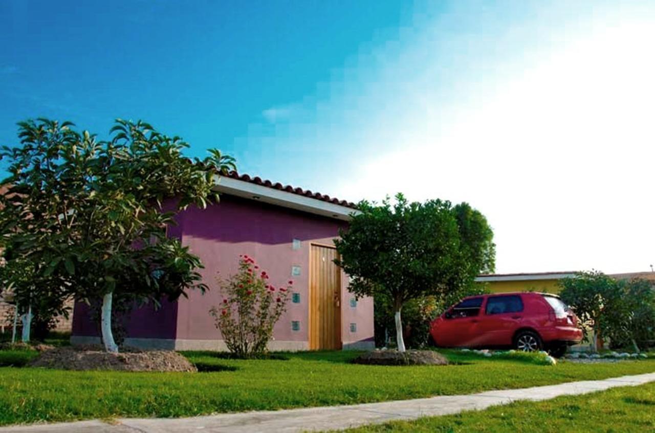 Hotel Villa Kitzia Huacho Exteriör bild